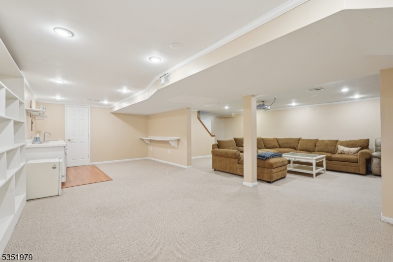 COVENTRY - Residential