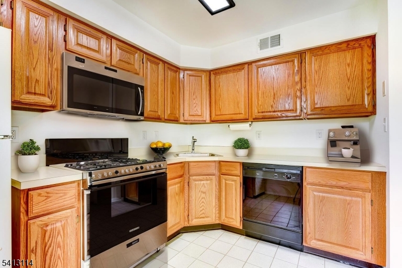 Bridle Club - Residential Lease