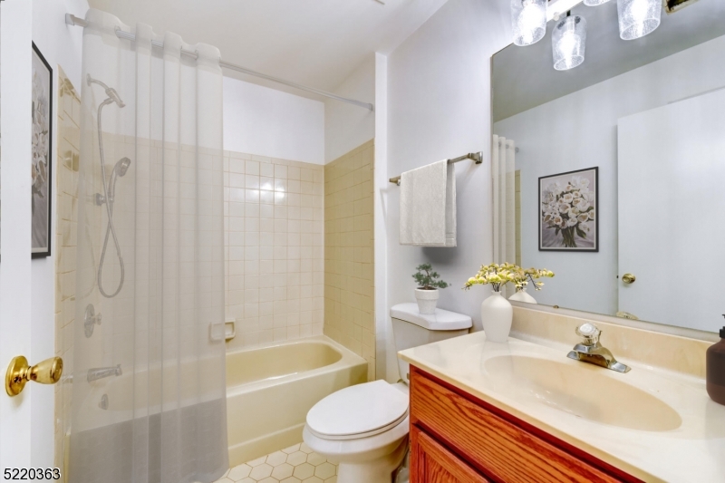 Bridle Club - Residential Lease