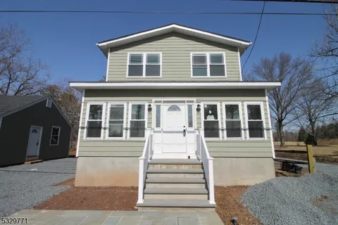 MLS: 3940715