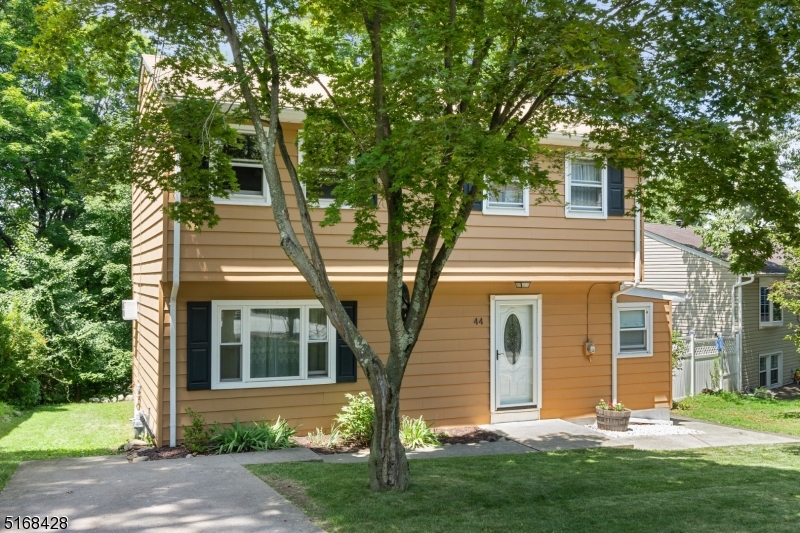 White Meadow Lake - Residential