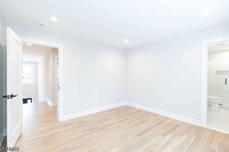 Nixon Park - Residential