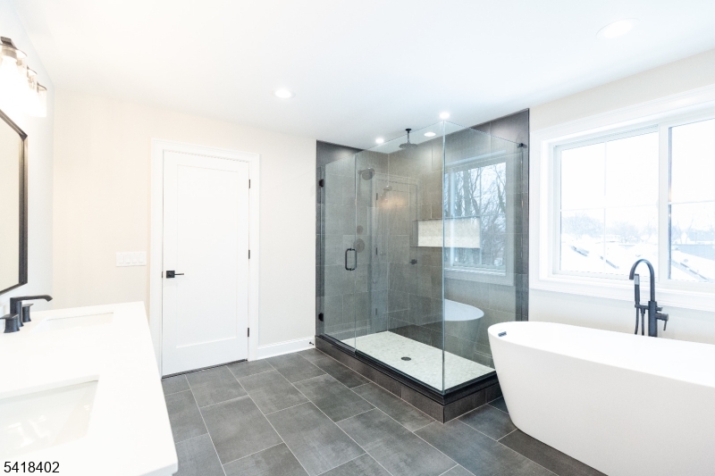 Nixon Park - Residential