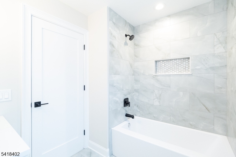 Nixon Park - Residential