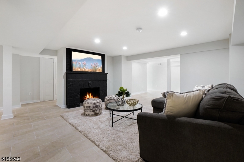 Walnut/Watchung - Residential