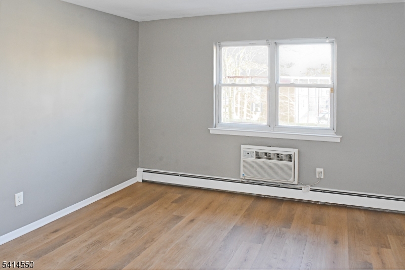 Manor (Model C) - Residential Lease