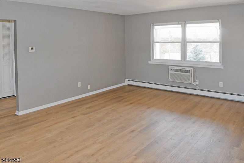 Manor (Model C) - Residential Lease