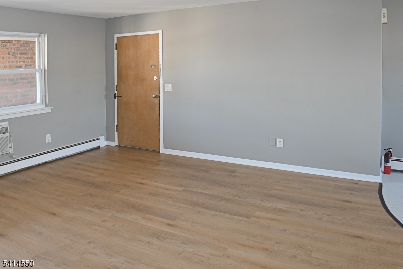 Manor (Model C) - Residential Lease