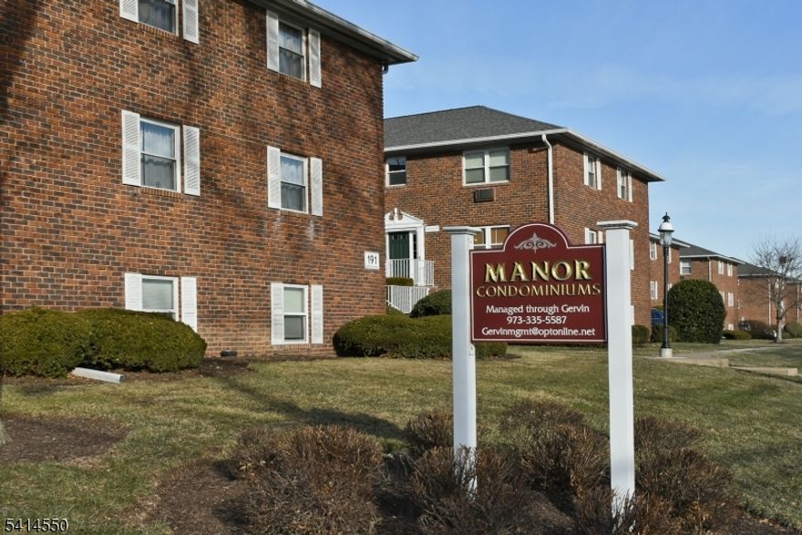 Freshly renovated in 2025, this beautifully updated 1-bedroom, 1-bath condo is now available for rent! This 3-room unit features brand new wood floors throughout, a fully renovated bathroom, and an updated kitchen with new countertops and a new sink. Freshly painted and move-in ready, the space offers a clean, modern feel with low-maintenance living. Convenient and comfortable don't miss this great rental opportunity!