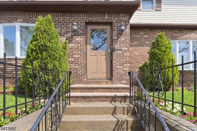 Lake View - Residential