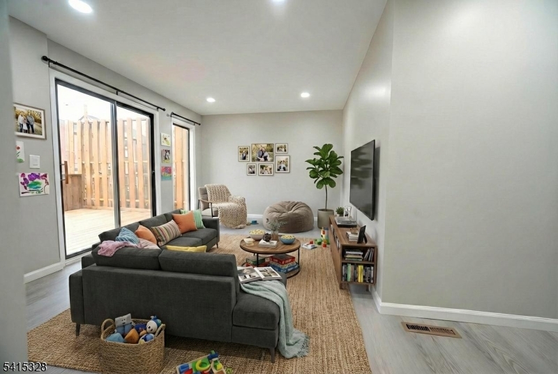 Hastings Square - Residential Lease