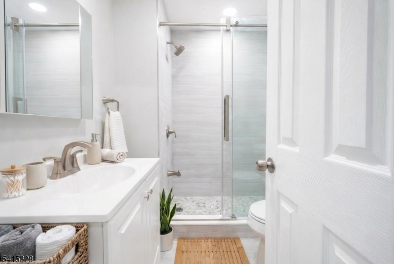 Hastings Square - Residential Lease