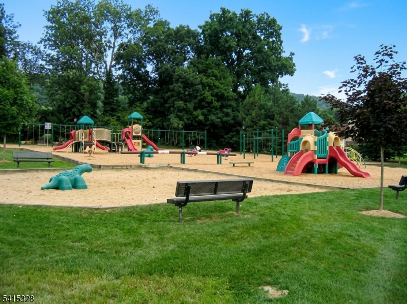 Hastings Square - Residential Lease