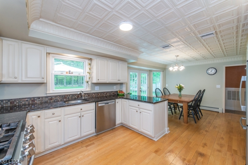 Nestlingwood/Wood Valley - Residential