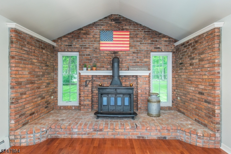 Nestlingwood/Wood Valley - Residential