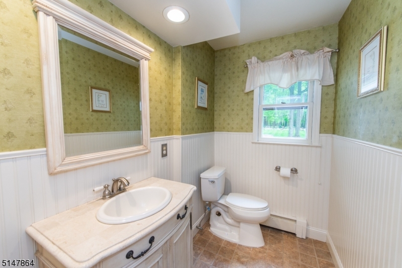 Nestlingwood/Wood Valley - Residential