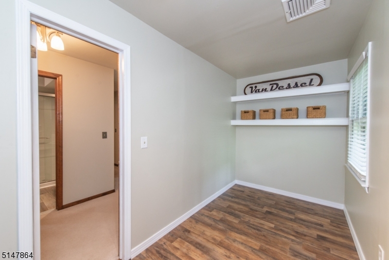 Nestlingwood/Wood Valley - Residential