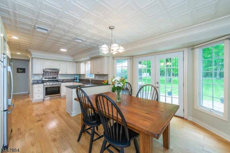 Nestlingwood/Wood Valley - Residential