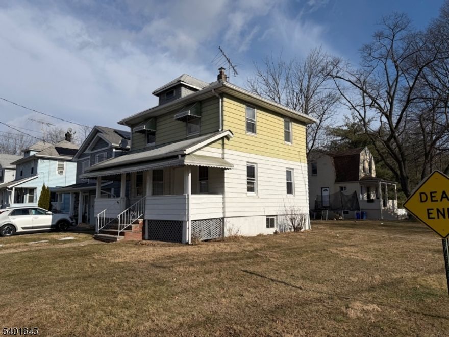 Beautifully renovated 3-bedroom, 1-bath single-family home available for rent in Roselle, featuring two nicely sized bedrooms and one smaller bedroom. This home offers a modern kitchen, updated bathroom, fresh finishes throughout, and a bright, functional layout. Conveniently located near major highways, public transportation, shopping, dining, and local amenities, with easy access to NYC commuting options. A great opportunity to enjoy a move-in ready home in a desirable neighborhood.
