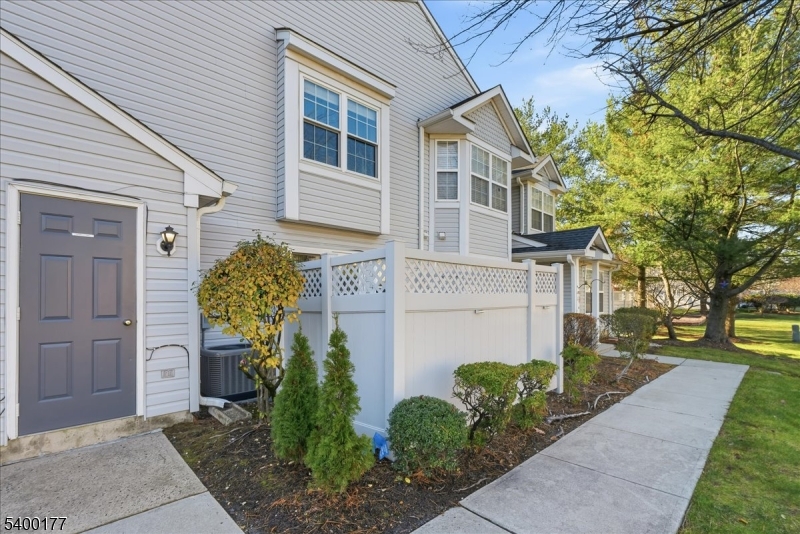 Colony Club - Residential