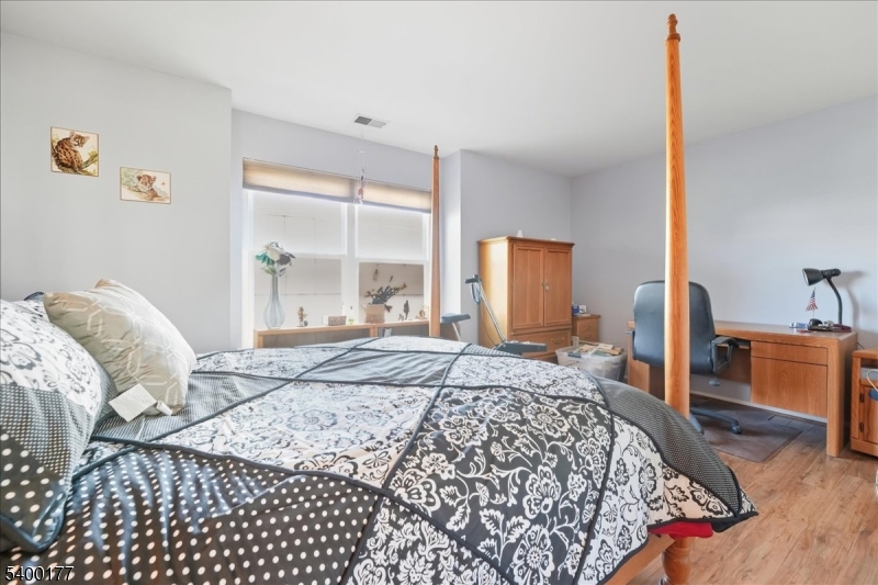 Colony Club - Residential