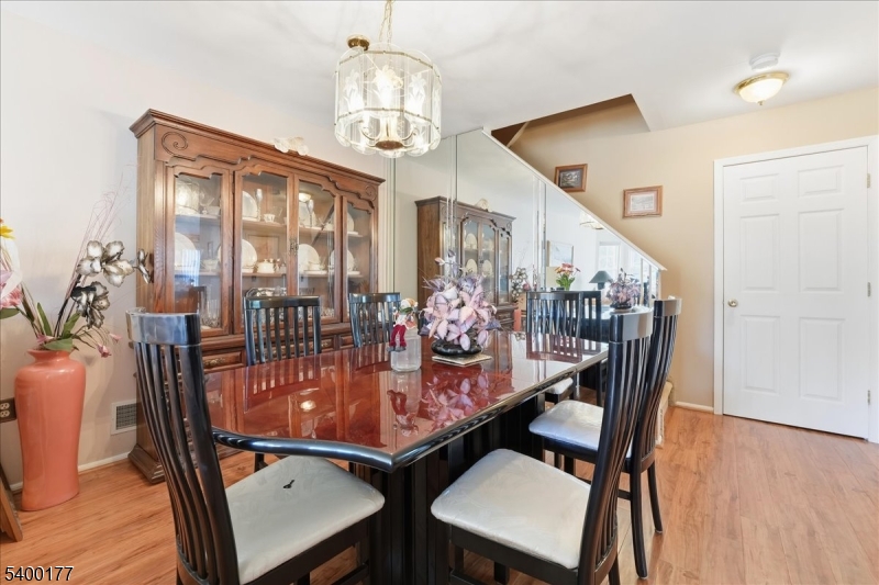 Colony Club - Residential