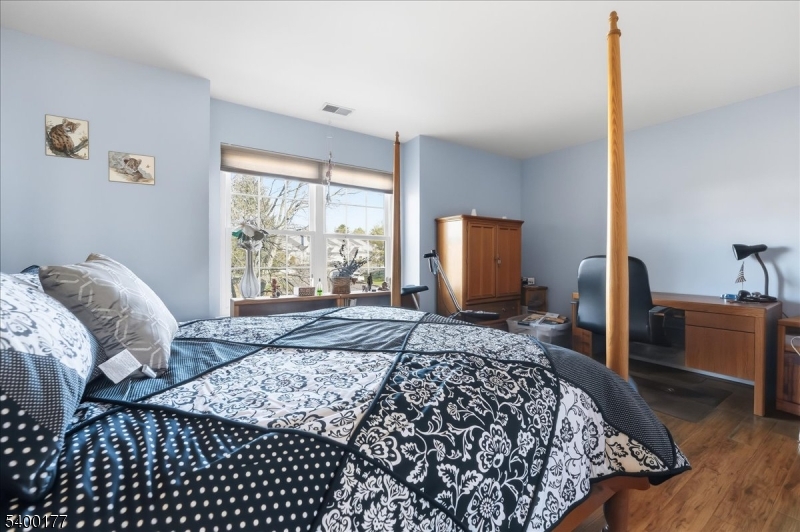 Colony Club - Residential