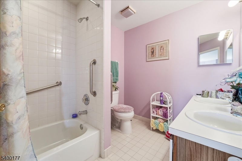 Colony Club - Residential