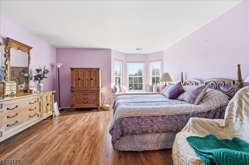 Colony Club - Residential