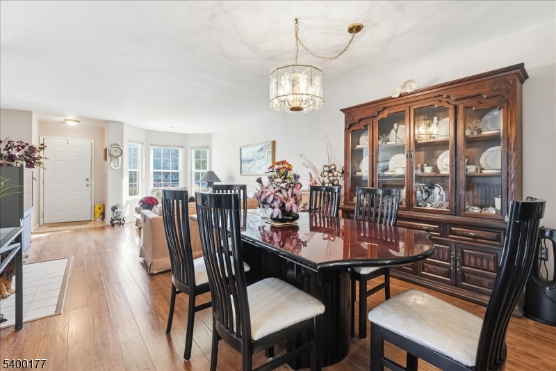 Colony Club - Residential