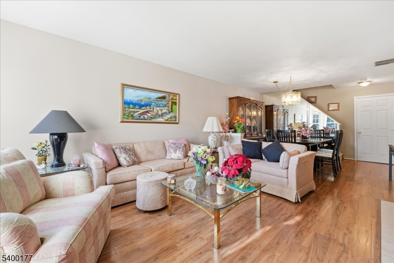 Colony Club - Residential