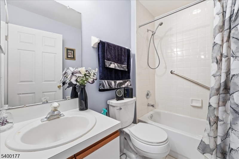 Colony Club - Residential