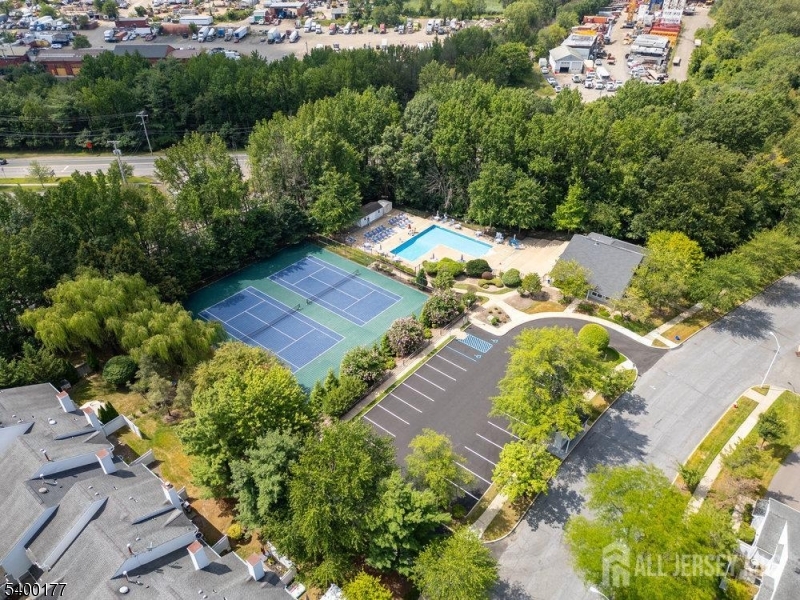 Colony Club - Residential