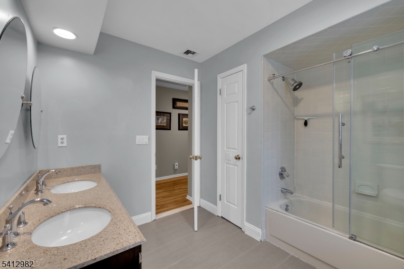 Nestlingwood - Residential