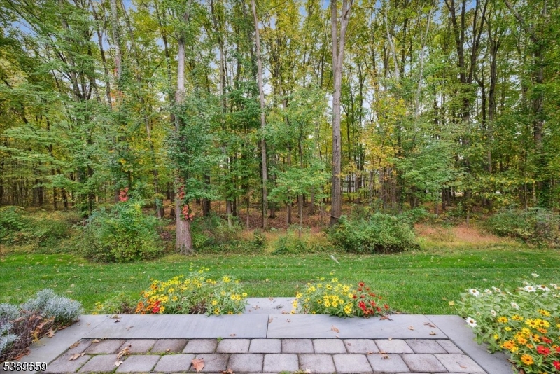 WOODSIDE - Residential