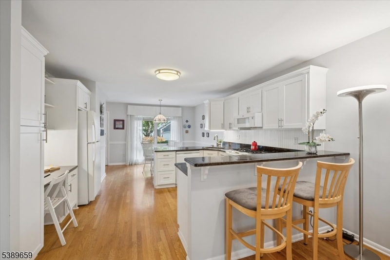 WOODSIDE - Residential