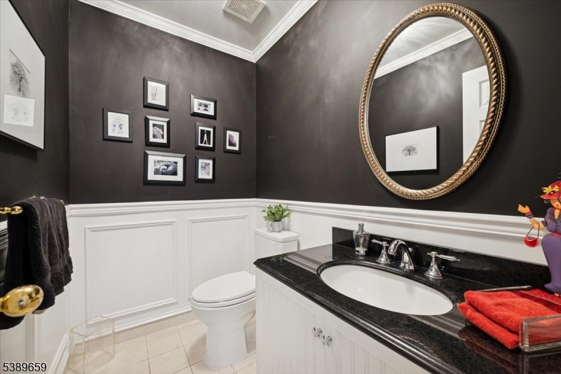 WOODSIDE - Residential