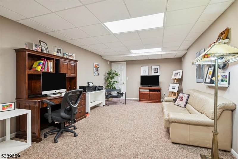 WOODSIDE - Residential