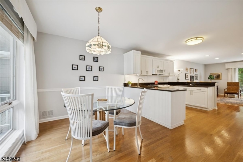 WOODSIDE - Residential