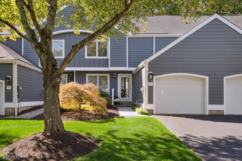 WOODSIDE - Residential