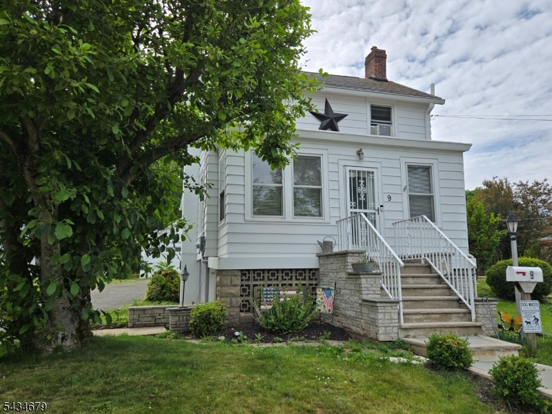 Photo 1 of 23 — 9 Broad St, Flemington Boro, NJ 08822