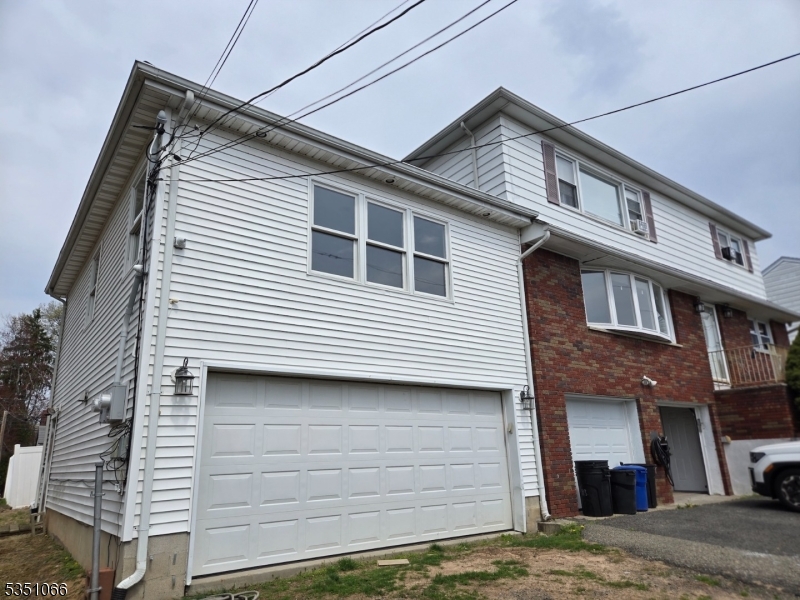 Woodland Park, New Jersey 07424, United States, 3 Bedrooms Bedrooms, ,2 BathroomsBathrooms,Residential,Pending,113388