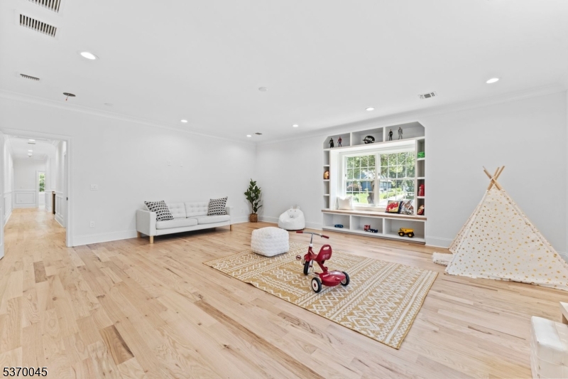 Riker Hill - Residential