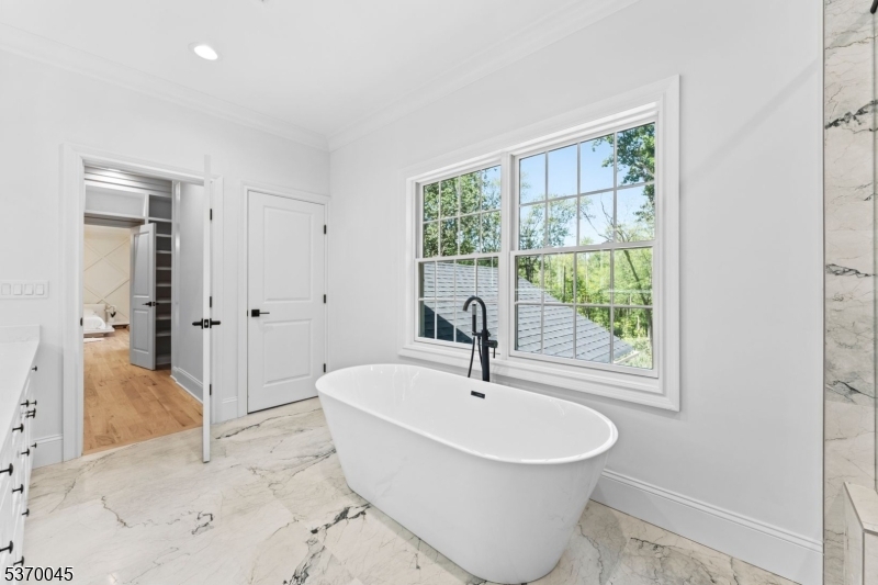 Riker Hill - Residential