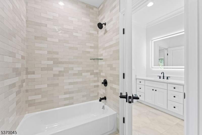 Riker Hill - Residential