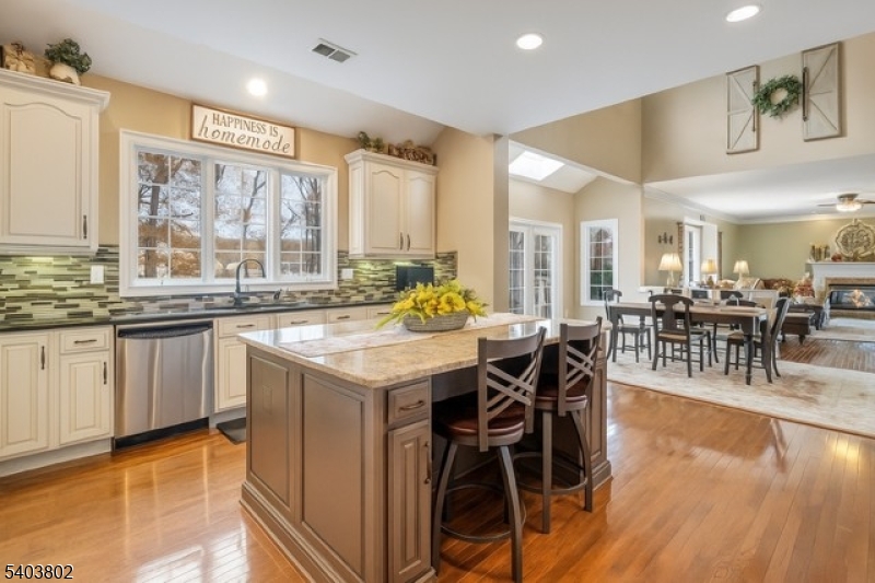 Morris Hunt - Residential