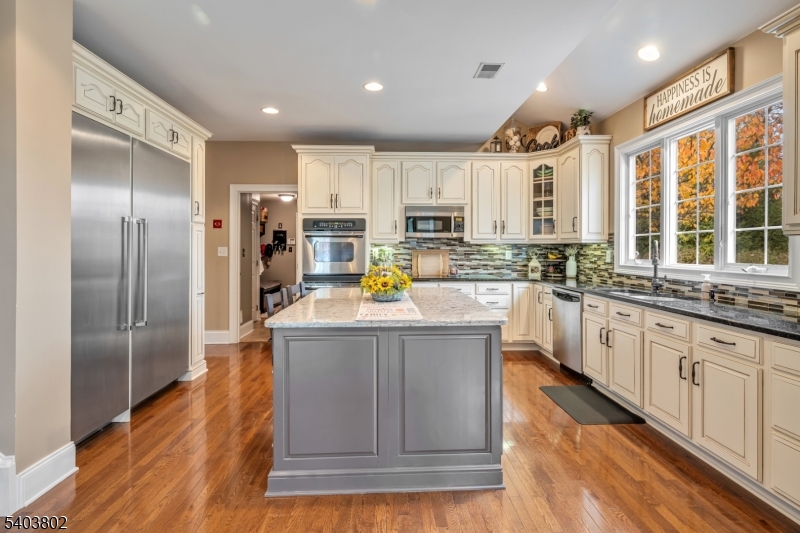 Morris Hunt - Residential