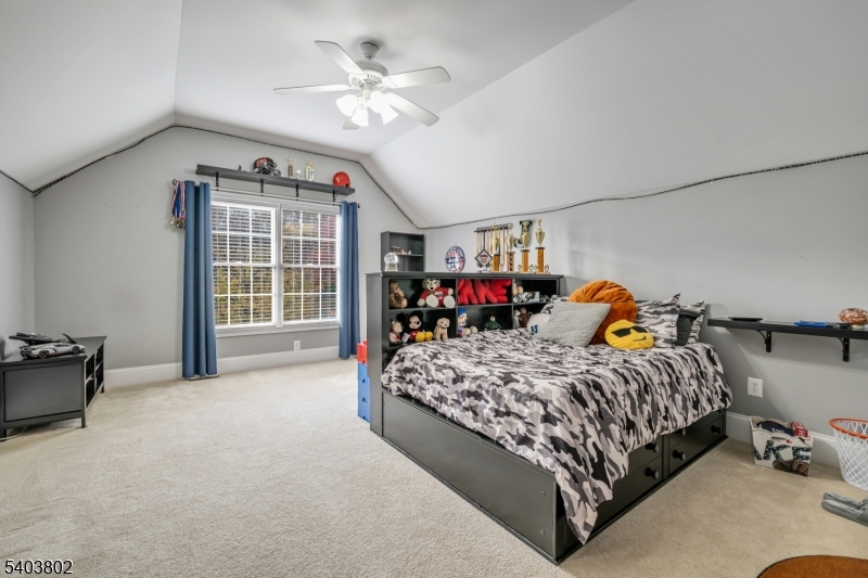 Morris Hunt - Residential