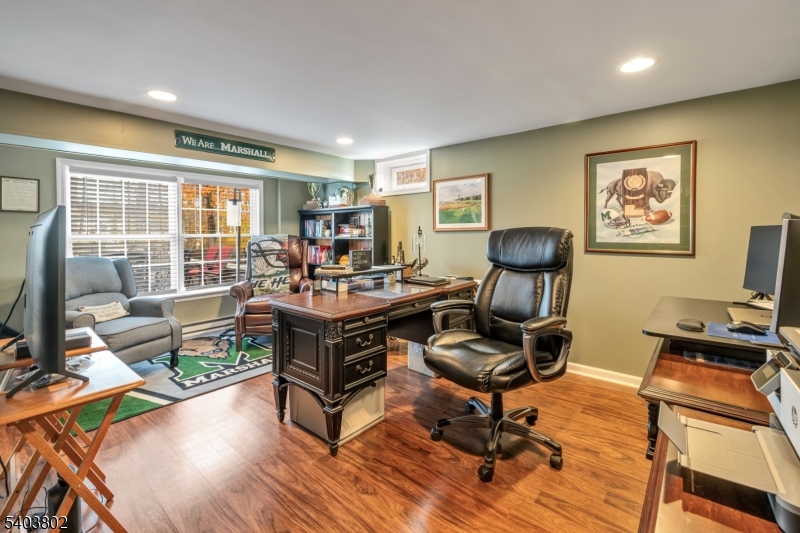 Morris Hunt - Residential