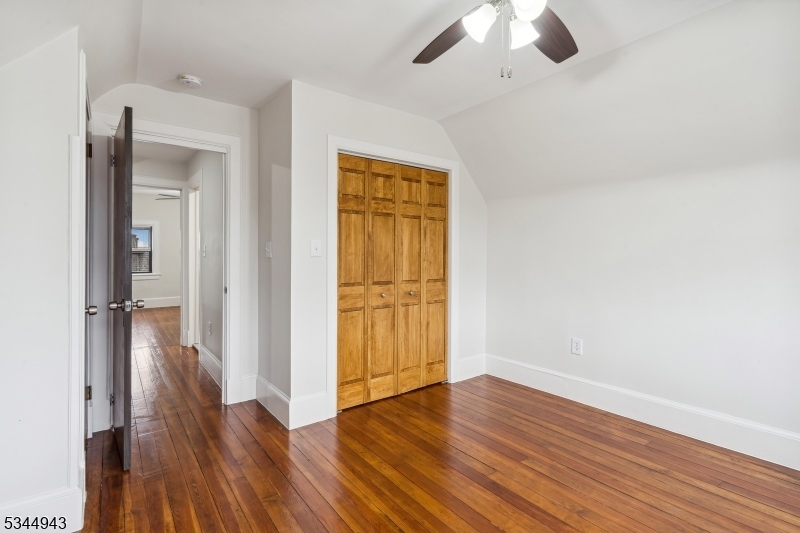 Jersey City, New Jersey 07304, United States, 6 Bedrooms Bedrooms, ,4 BathroomsBathrooms,Residential,Active,91049